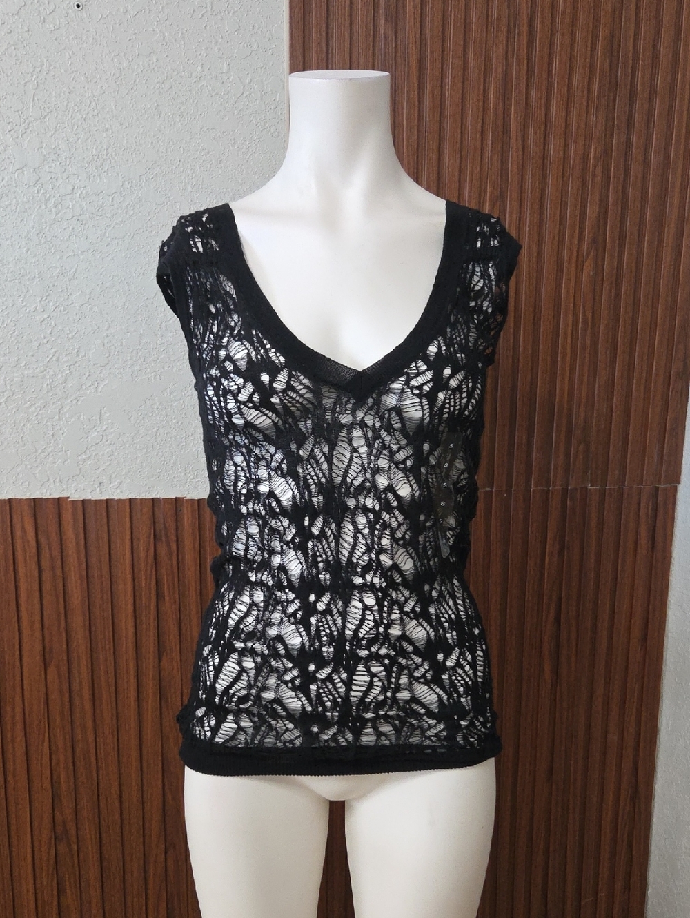 Guess Black Lace V-Neck Camisole New W Tag